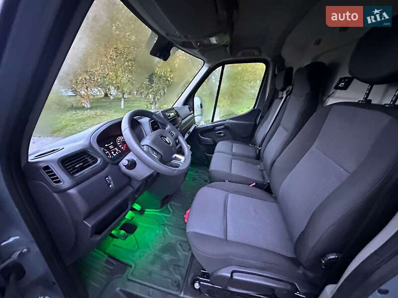 Грузовой фургон Renault Master 2022 в Киеве
