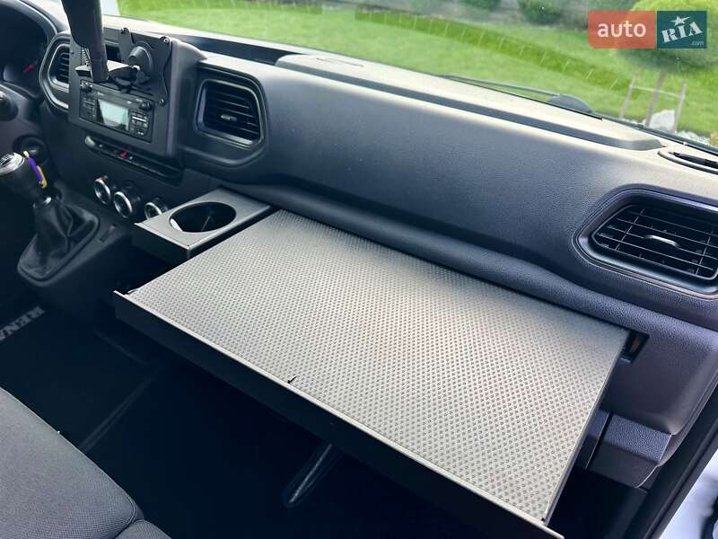 Грузовой фургон Renault Master 2021 в Дубно