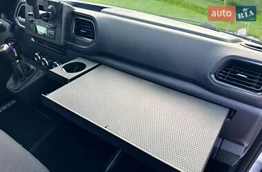 Грузовой фургон Renault Master 2021 в 
