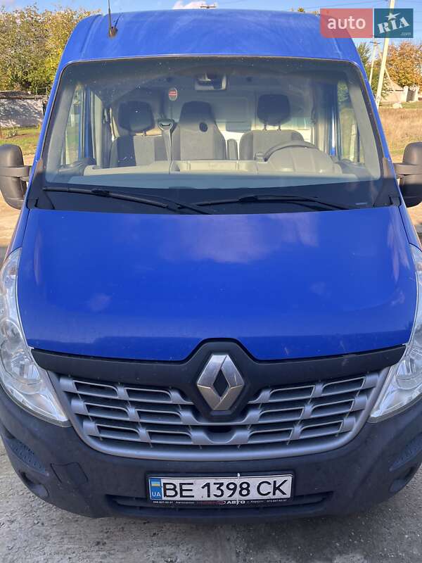 Грузовой фургон Renault Master 2014 в 
