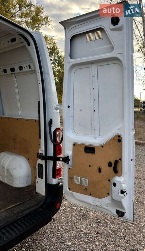 Грузовой фургон Renault Master 2017 в Первомайске