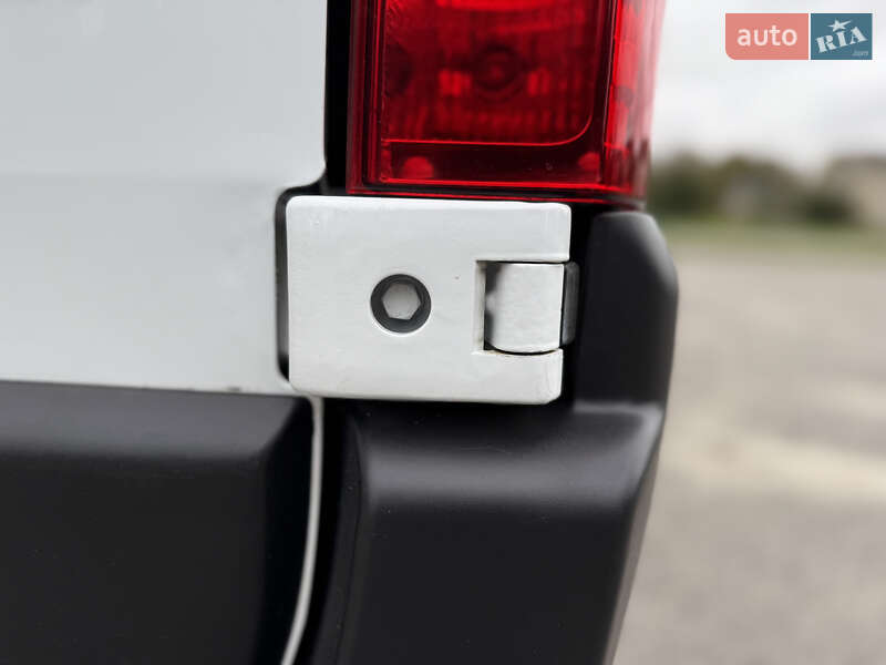 Грузовой фургон Renault Master 2022 в Дубно
