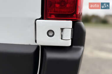 Грузовой фургон Renault Master 2022 в 
