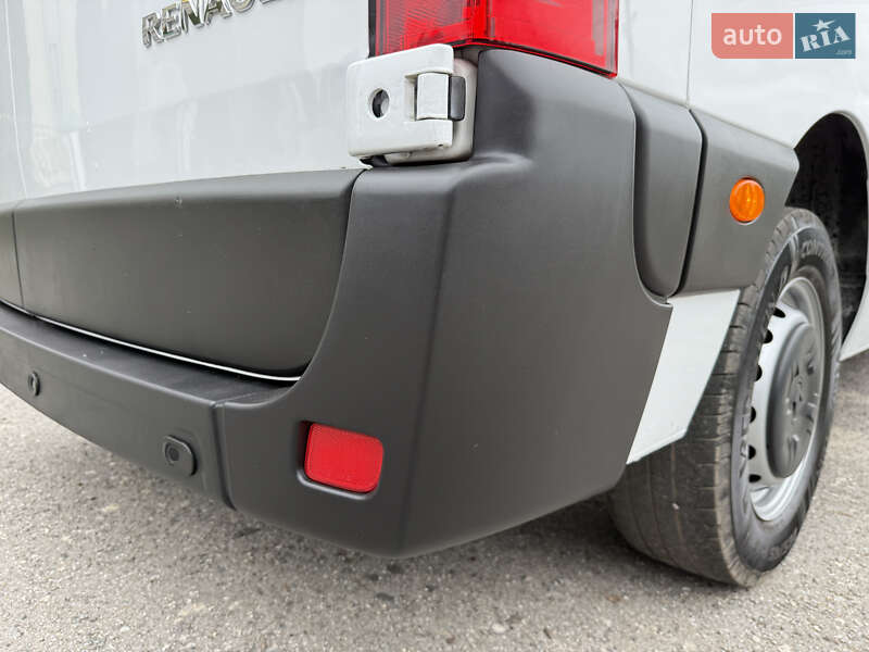 Грузовой фургон Renault Master 2022 в Дубно