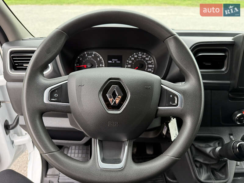 Грузовой фургон Renault Master 2022 в Дубно
