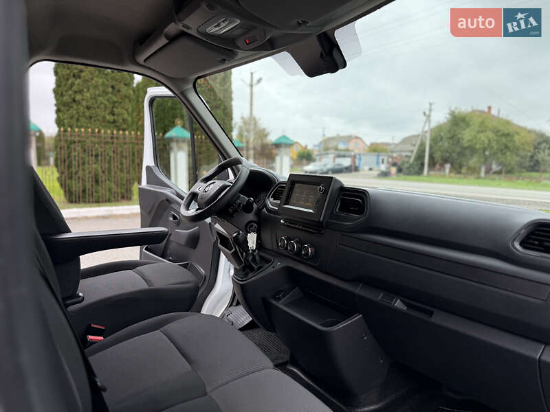 Грузовой фургон Renault Master 2022 в Дубно