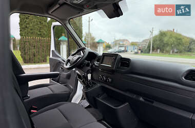 Грузовой фургон Renault Master 2022 в 