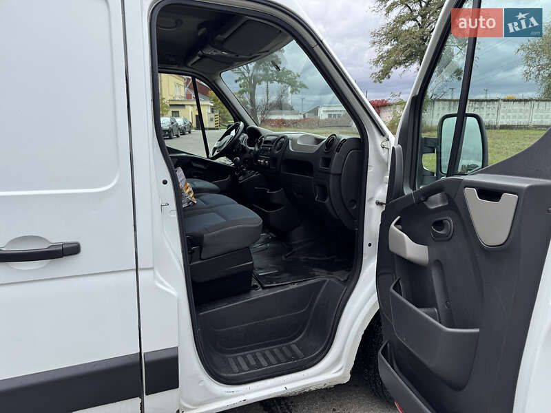 Вантажний фургон Renault Master 2012 в Києві