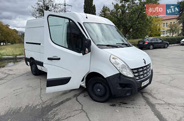 Грузовой фургон Renault Master 2012 в 