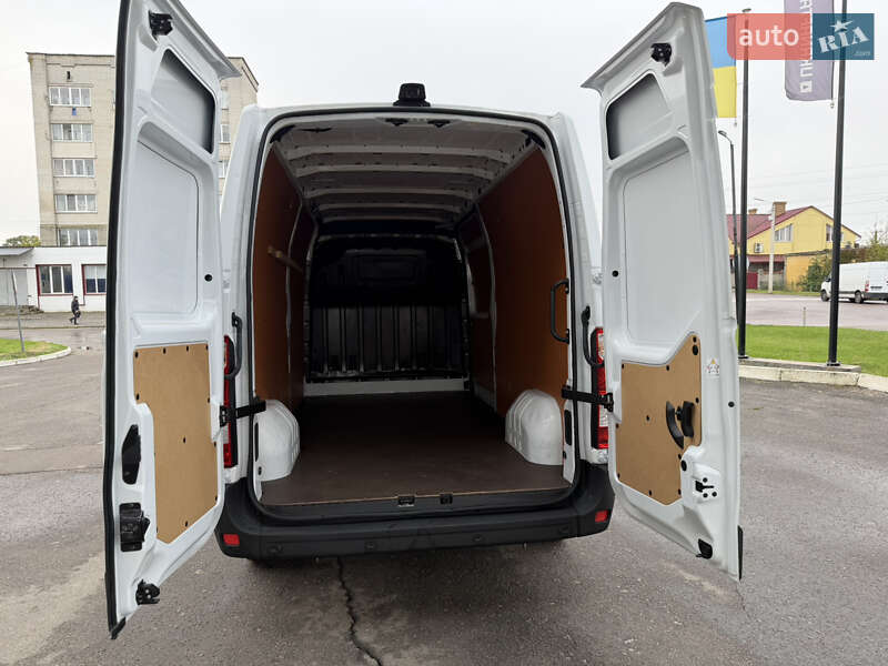 Грузовой фургон Renault Master 2021 в Дубно