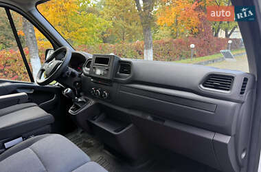 Вантажний фургон Renault Master 2021 в 