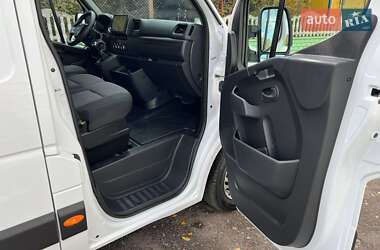 Грузовой фургон Renault Master 2021 в 