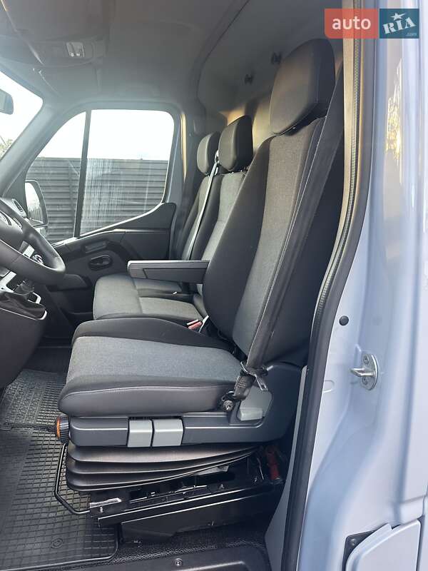 Вантажний фургон Renault Master 2020 в Ковелі