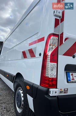 Грузовой фургон Renault Master 2021 в 