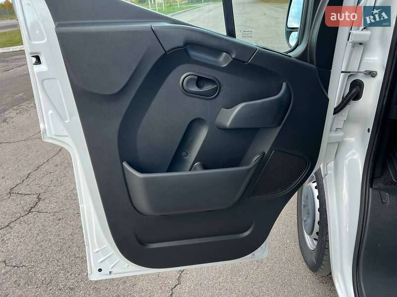 Тентованый Renault Master 2021 в Киеве