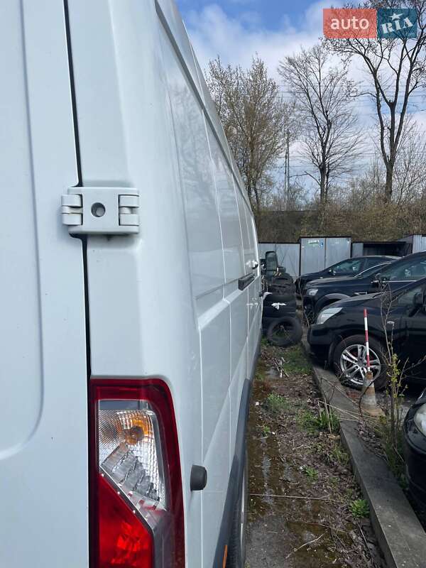 Мікроавтобус вантажний (до 3,5т) Renault Master 2016 в Дніпрі