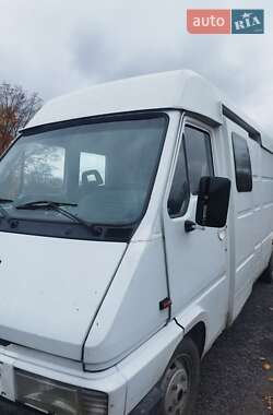 Микроавтобус грузовой (до 3,5т) Renault Master 1996 в Коростене
