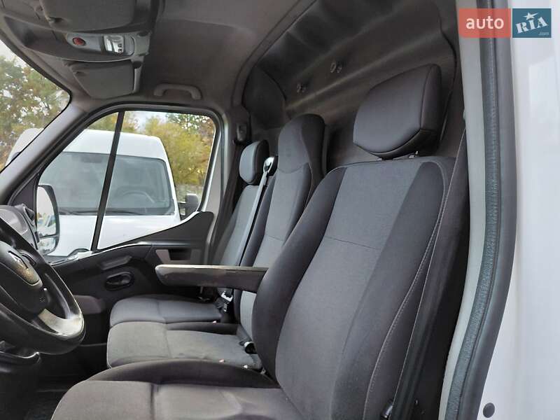 Грузовой фургон Renault Master 2017 в Ивано-Франковске