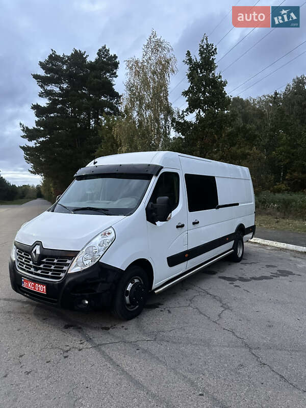 Вантажопасажирський фургон Renault Master 2015 в Ковелі