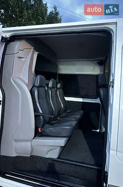 Грузопассажирский фургон Renault Master 2015 в 