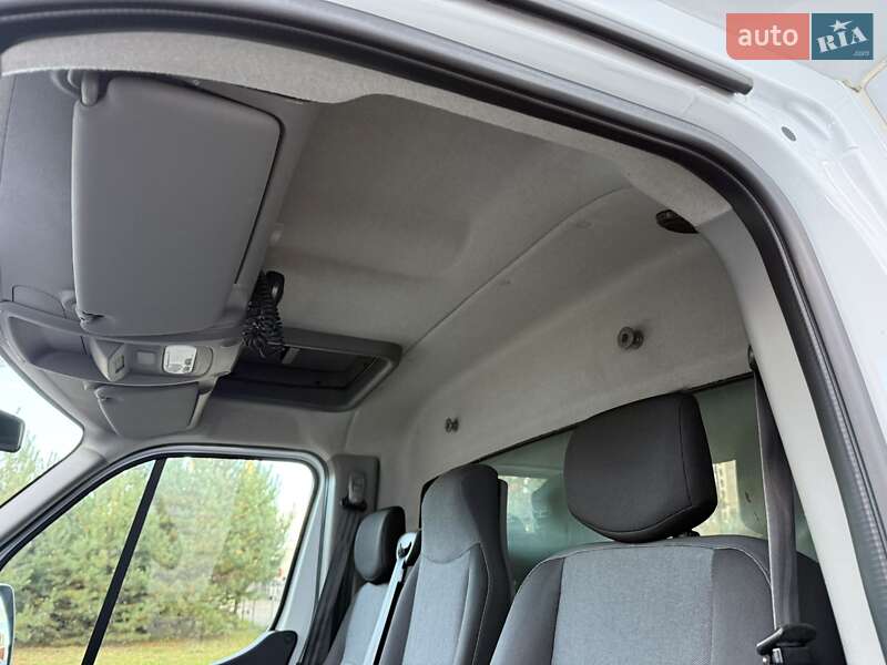 Тентованый Renault Master 2022 в Киеве