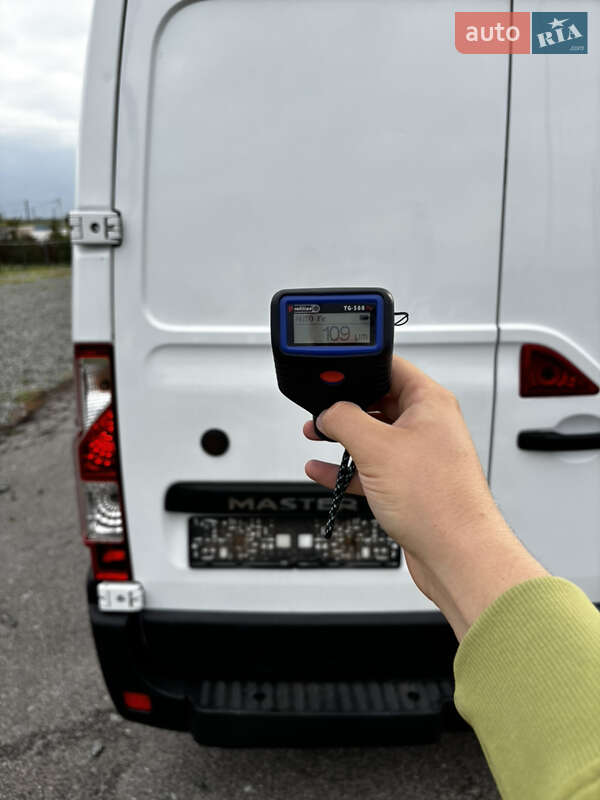 Грузовой фургон Renault Master 2016 в Умани
