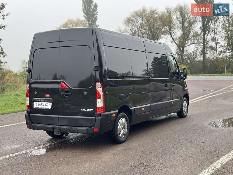 Грузовой фургон Renault Master 2017 в Дубно