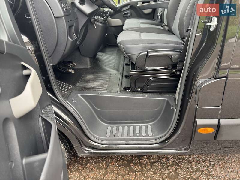 Грузовой фургон Renault Master 2017 в Дубно