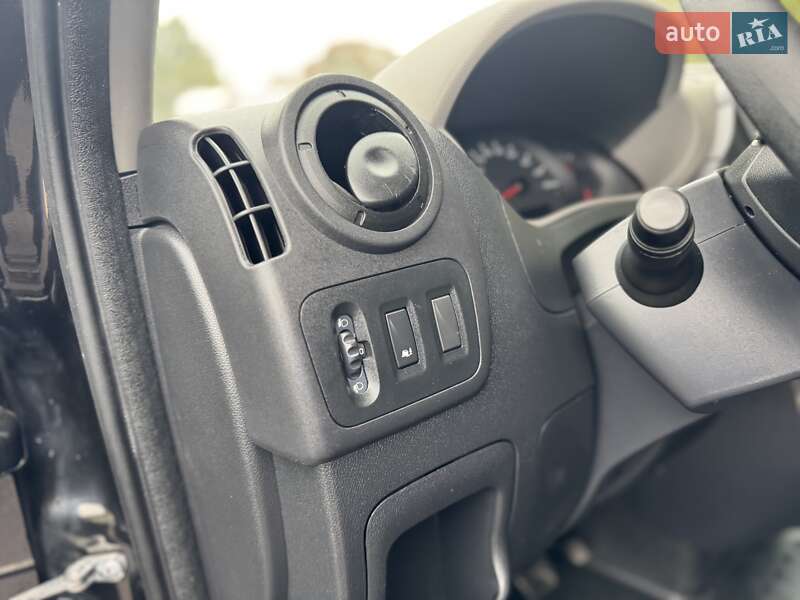 Грузовой фургон Renault Master 2017 в Дубно