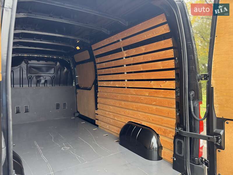 Грузовой фургон Renault Master 2017 в Дубно