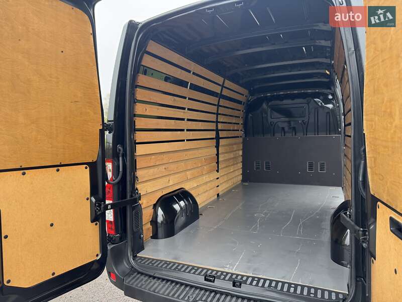 Грузовой фургон Renault Master 2017 в Дубно