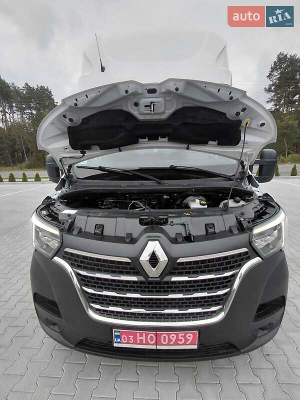 Тентованый Renault Master 2021 в Киеве