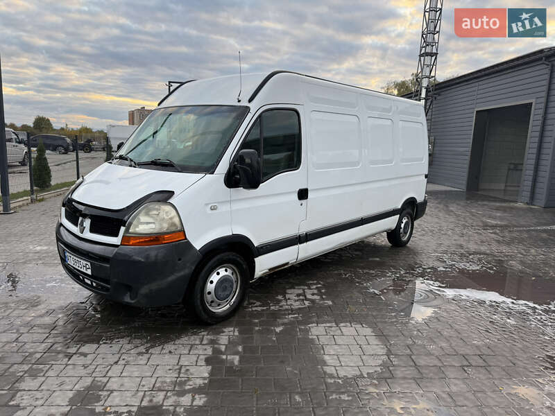 Вантажний фургон Renault Master 2004 в Івано-Франківську