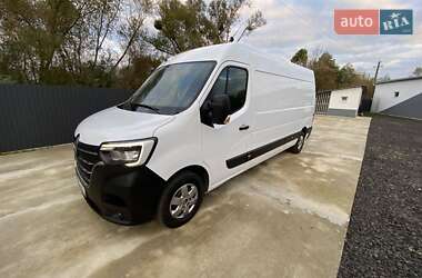 Грузовой фургон Renault Master 2022 в 