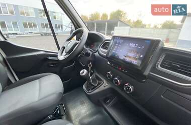 Грузовой фургон Renault Master 2022 в 