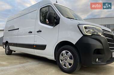Грузовой фургон Renault Master 2022 в 
