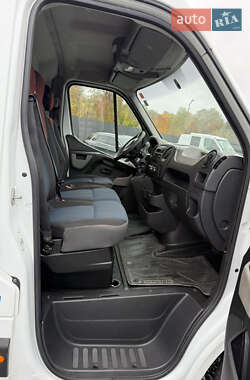 Грузовой фургон Renault Master 2017 в 