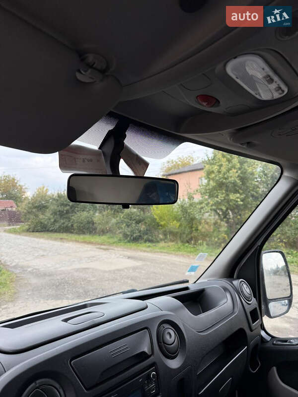 Вантажний фургон Renault Master 2018 в Дубні