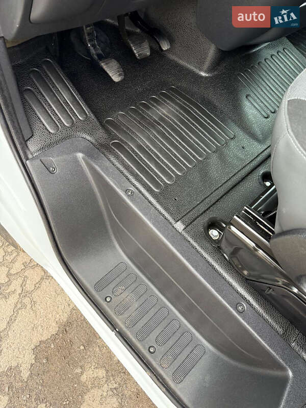 Вантажний фургон Renault Master 2018 в Дубні