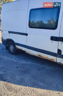 Грузопассажирский фургон Renault Master 1998 в 
