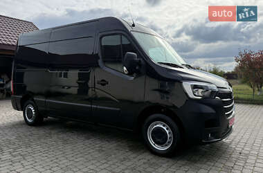Вантажний фургон Renault Master 2022 в 