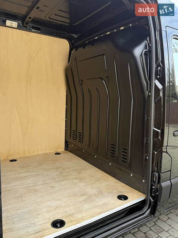 Грузовой фургон Renault Master 2022 в Киеве