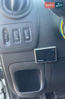 Грузовой фургон Renault Master 2015 в  фото 14 Грузовой фургон Renault Master 2015 в