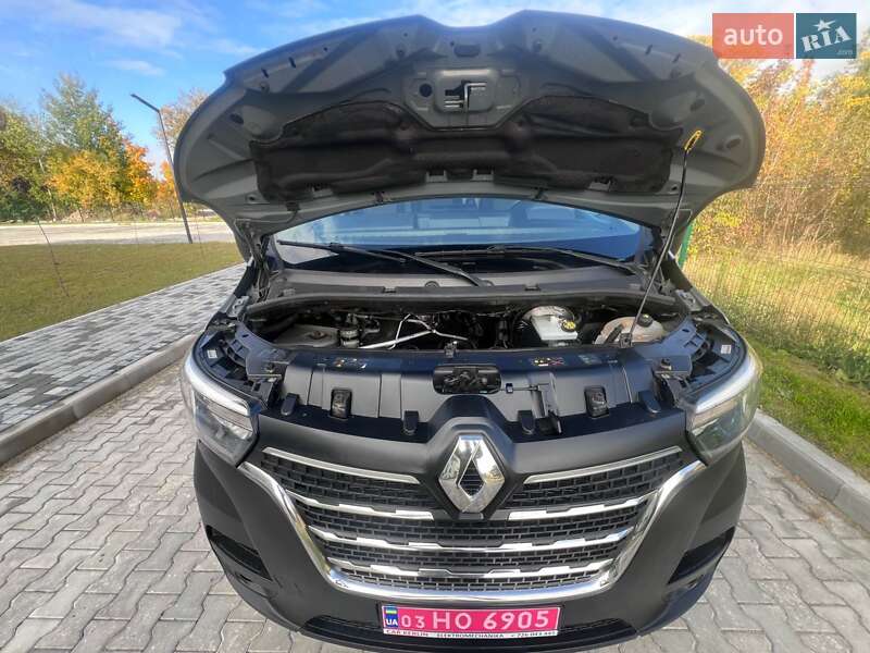 Вантажний фургон Renault Master 2022 в Києві