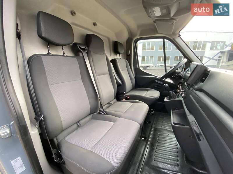 Грузовой фургон Renault Master 2023 в Киеве