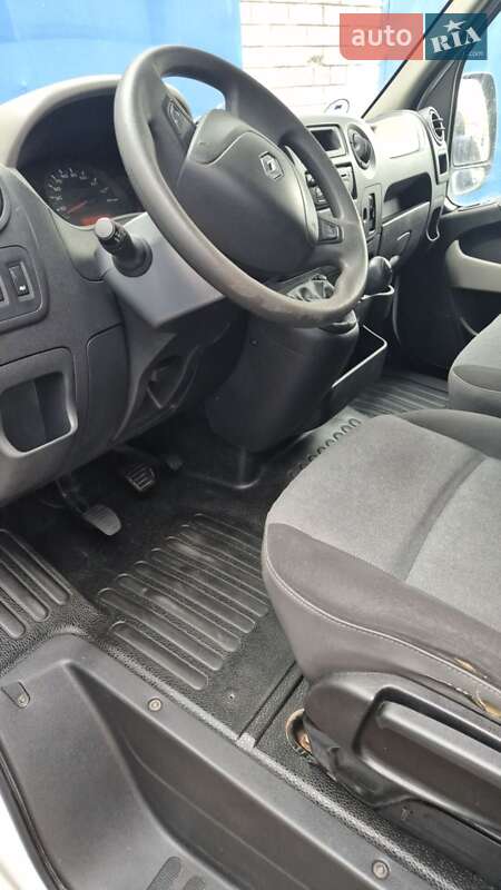 Вантажний фургон Renault Master 2017 в Харкові