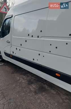 Грузовой фургон Renault Master 2012 в 
