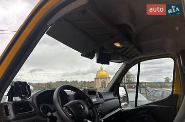 Вантажний фургон Renault Master 2020 в 