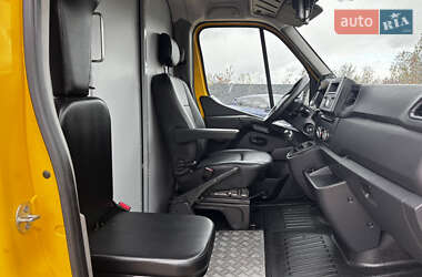 Вантажний фургон Renault Master 2020 в 