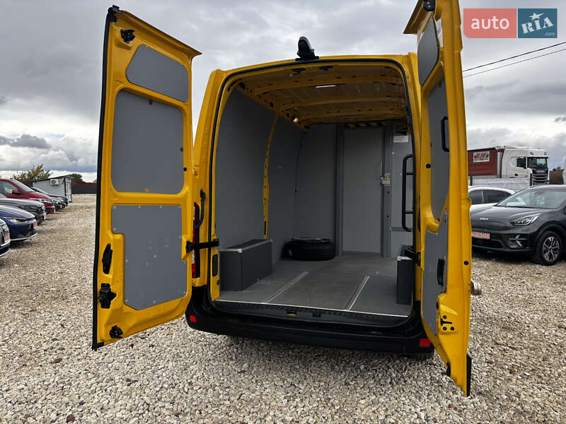 Грузовой фургон Renault Master 2020 в Львове